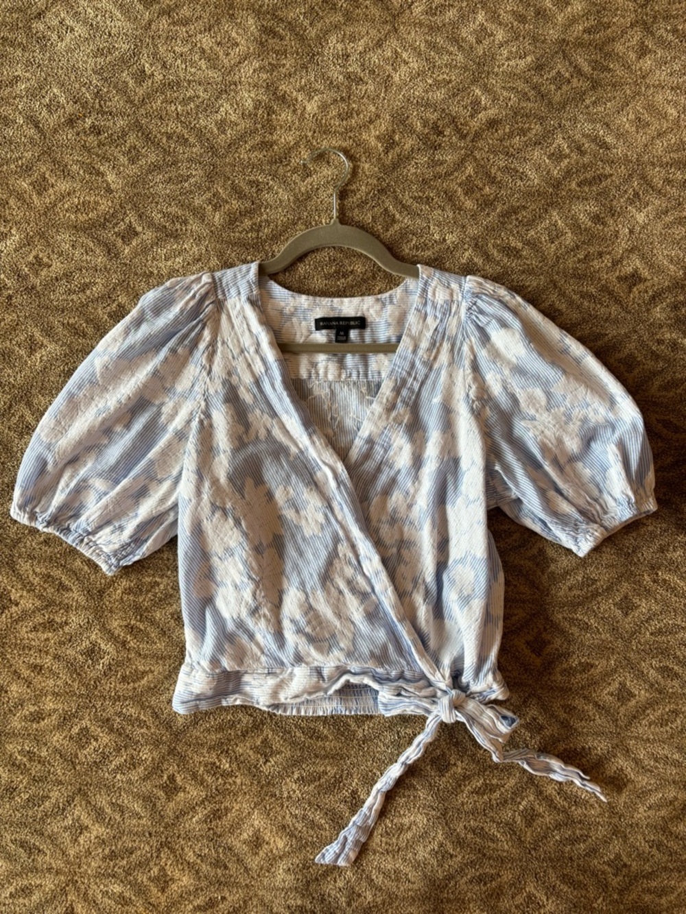 Banana Republic Light Blue & White Floral Wrap Top. 100% cotton!